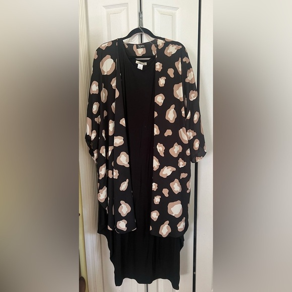 Camille & Co Dresses & Skirts - Black Dress with Kimono Large